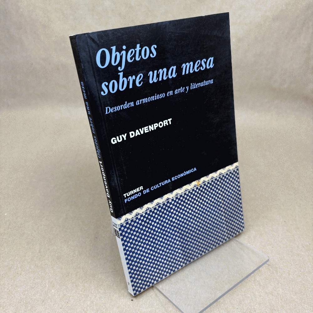 Objetos sobre una mesa. Desorden armonioso en arte y literatura