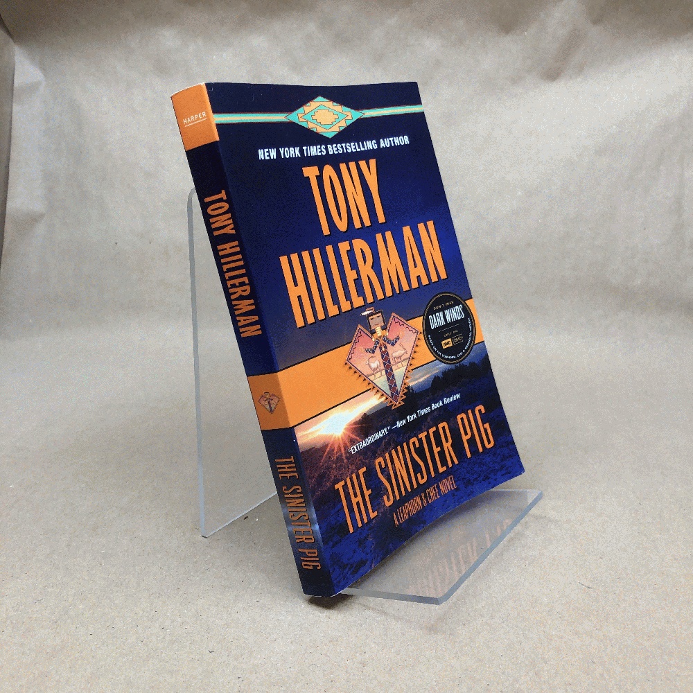 The Sinister Pig: A Leaphorn and Chee Novel