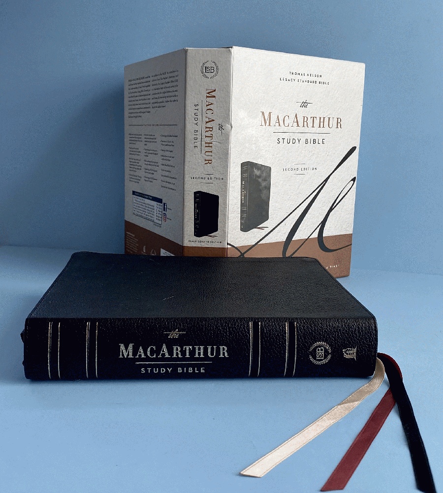 LSB MacArthur Study Bible 2nd Edition: Unleashing God's Truth One Verse at a Time (Black Genuine Leather, Comfort Print)