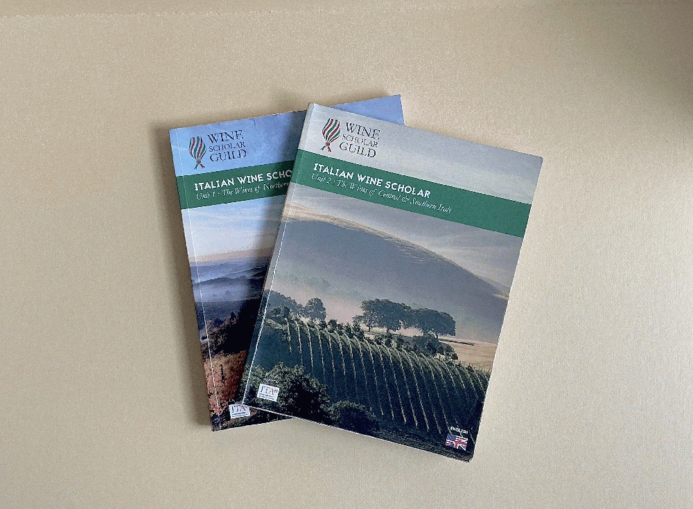 Italian Wine Scholar, 2 vol set. Unit 1: the Wines of Northern Italy & Unit 2: the Wines of Central & Southern Italy